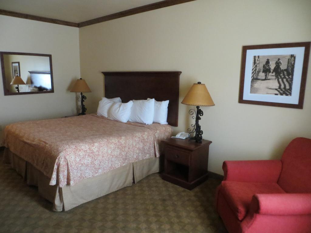 Hotel Texas Hallettsville Rum bild